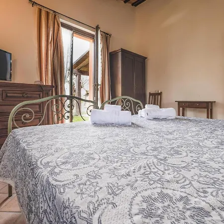 4 Bedroom Awesome In * Urbania