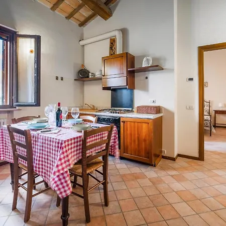 4 Bedroom Awesome In * Urbania