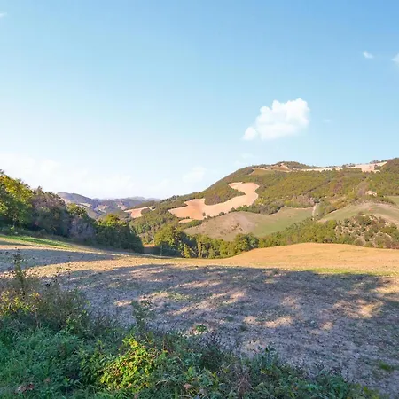 4 Bedroom Awesome In Casa de Férias *