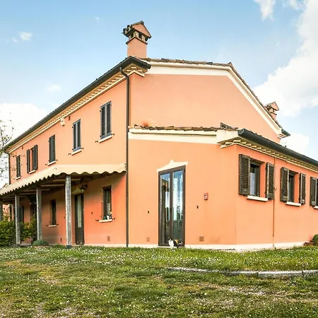 4 Bedroom Awesome In * Urbania