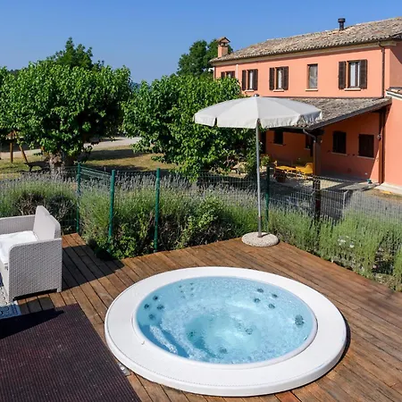 Gorgeous Home In Urbania *