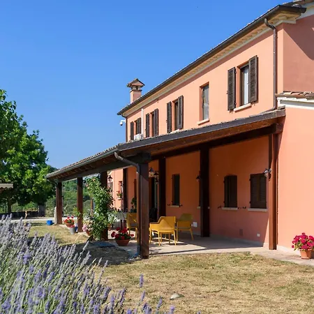 4 Bedroom Awesome In Casa de Férias *