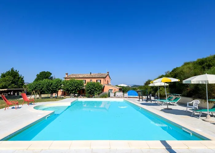 Σπίτι διακοπών 4 Bedroom Awesome In Urbania