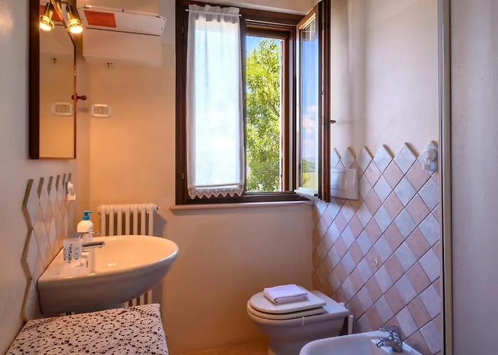 4 Bedroom Awesome In *