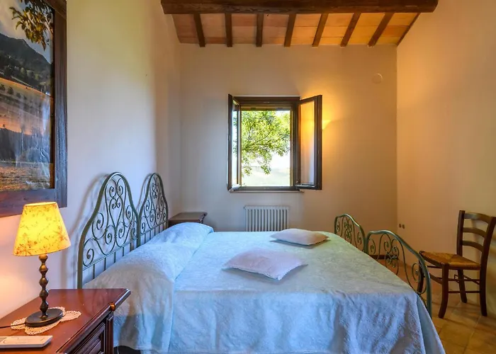 Σπίτι διακοπών 4 Bedroom Awesome In Urbania